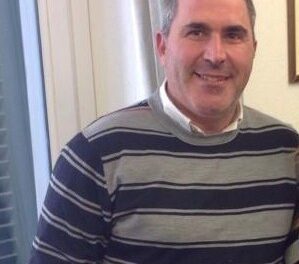 GUASTICCE: L’ASSESSORE MENICAGLI FA IL PUNTO SU TAGLIO ERBA E CIMITERO. E ANNUNCIA: «IN ARRIVO 25 NUOVI LOCULI»