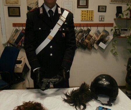 GIOVANE ALBANESE SORPRESO CON OLTRE 2 ETTI DI COCAINA