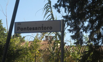 CASTELL’ANSELMO: CEDE IL MANTO STRADALE IN VIA PONTESANTORO. STRADA CHIUSA AL TRAFFICO