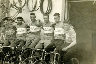 Ancora la squadra in uno scatto del 1959 (Foto di Carlo Carmassi)