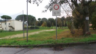 spazio retrostante la scuola di Nugola