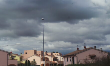 ALLERTA METEO ARANCIONE: RAFFICHE DI VENTO MOLTO FORTI SU TUTTA LA REGIONE