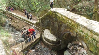 alle sorgenti dell'Acquedotto