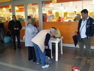 Stand Comitato per la difesa della sanità pubblica