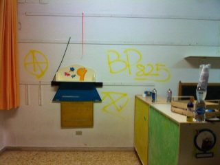 Vandalismo alla scuola di Stagno 2