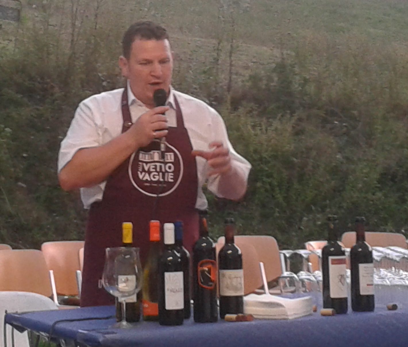 A NUGOLA SI PARLA DELL’UTILIZZO DEL VINO COME BEVANDA E INGREDIENTE DA CUCINA