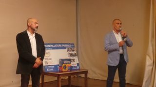 Donazione defibrillatore da M5S regionale a ASD Collevica 2