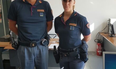 GIRAVA PER STAGNO CON QUASI MEZZO CHILO DI EROINA PURA. OPPONE RESISTENZA AGLI AGENTI, ARRESTATO PER SPACCIO