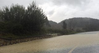 via-delle-sorgenti-allagata