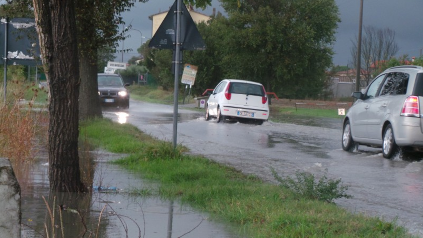 ALLERTA METEO COLORE GIALLO SU TUTTA LA TOSCANA: FORTI RAFFICHE DI VENTO SULL’INTERA REGIONE E…