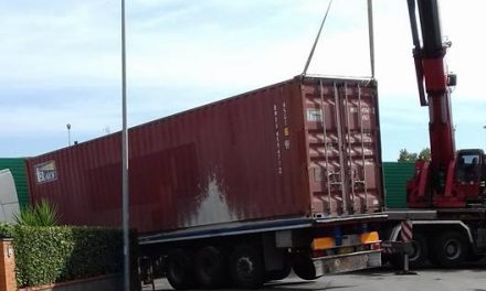 TIR INCASTRATO A STAGNO VECCHIO: STRADA CHIUSA PER 3 ORE