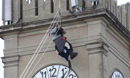 A COLLE SI RIPETE LA TRADIZIONE DELLA “BEFANA VOLANTE”