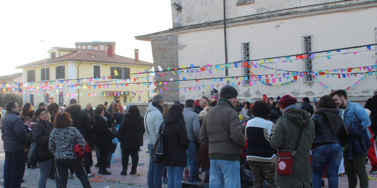 A GUASTICCE TUTTI IN PIAZZA PER IL CARNEVALE PAESANO