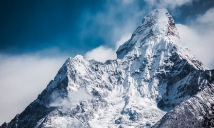 INCONTRO A COLLE SULL'”HIMALAYA – DIMORA DEGLI DEI”