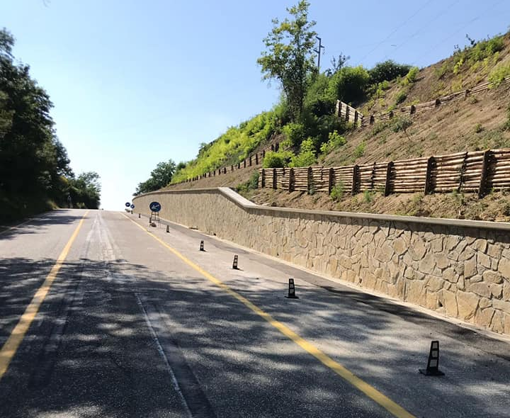 VIA DELLE SORGENTI CHIUSA A TRATTI PER IL PASSAGGIO DI UN TRASPORTO ECCEZIONALE