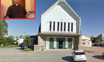 DON RAMON: «IL DEGRADO NELLA PIAZZA DI GUASTICCE DEVE FINIRE. INSTALLERÒ TELECAMERE E RECINZIONI»