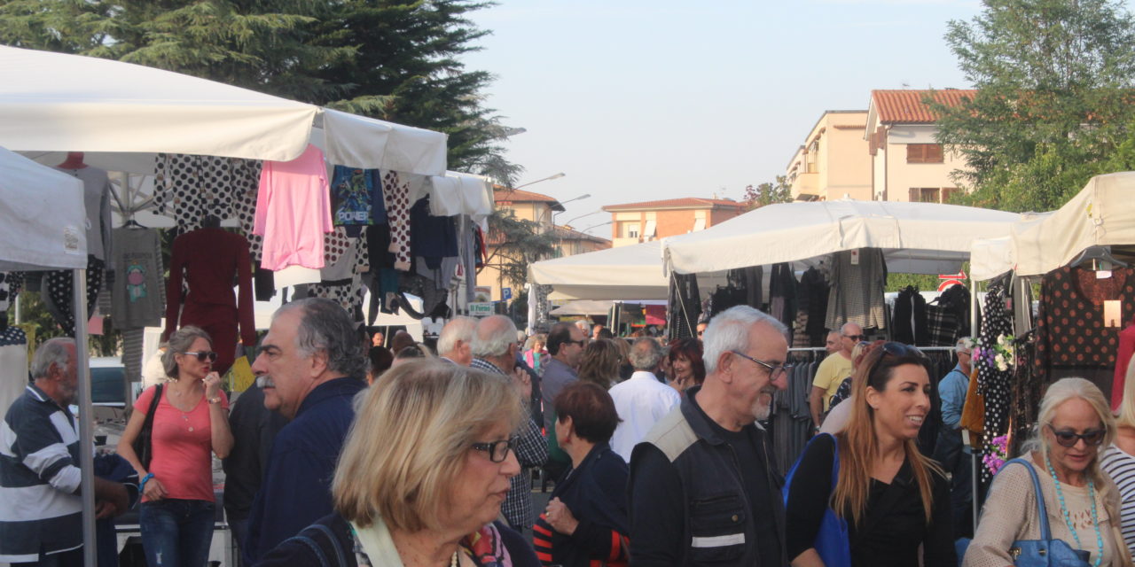 I MIGLIORI BRAND DELL’ABBIGLIAMENTO E IL BUON CIBO A COLLE CON IL MERCATINO DEL FORTE E LO STREET FOOD