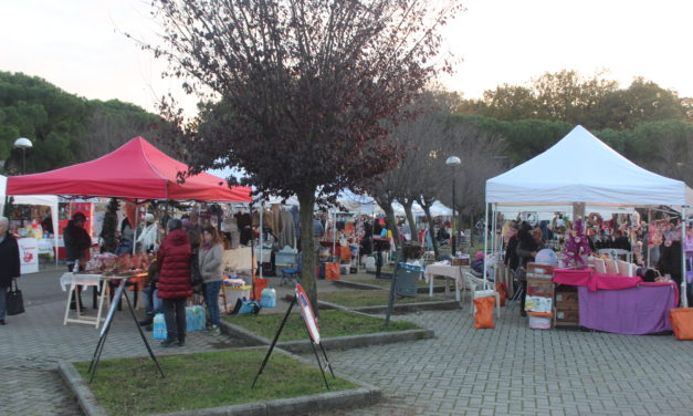 A STAGNO È GIÀ FESTA CON I MERCATINI DI NATALE