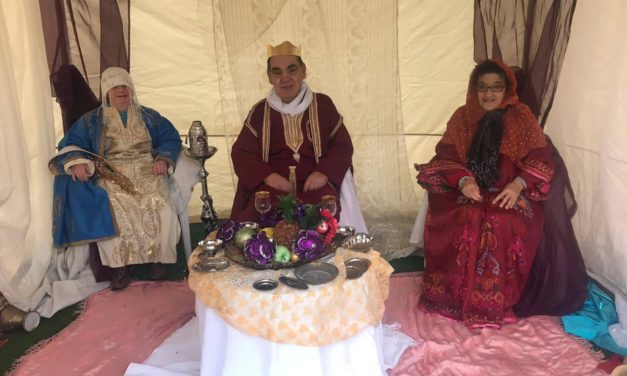 L’ATMOSFERA NATALIZIA APPRODA ALLA CASA FAMIGLIA DI STAGNO CON LA RAPPRESENTAZIONE DEL PRESEPE VIVENTE