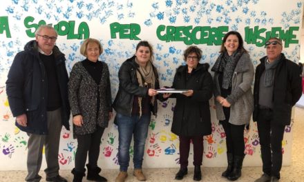 IL CIRCOLO PD DONA UN PC PORTATILE ALLA SCUOLA ELEMENTARE DI VICARELLO