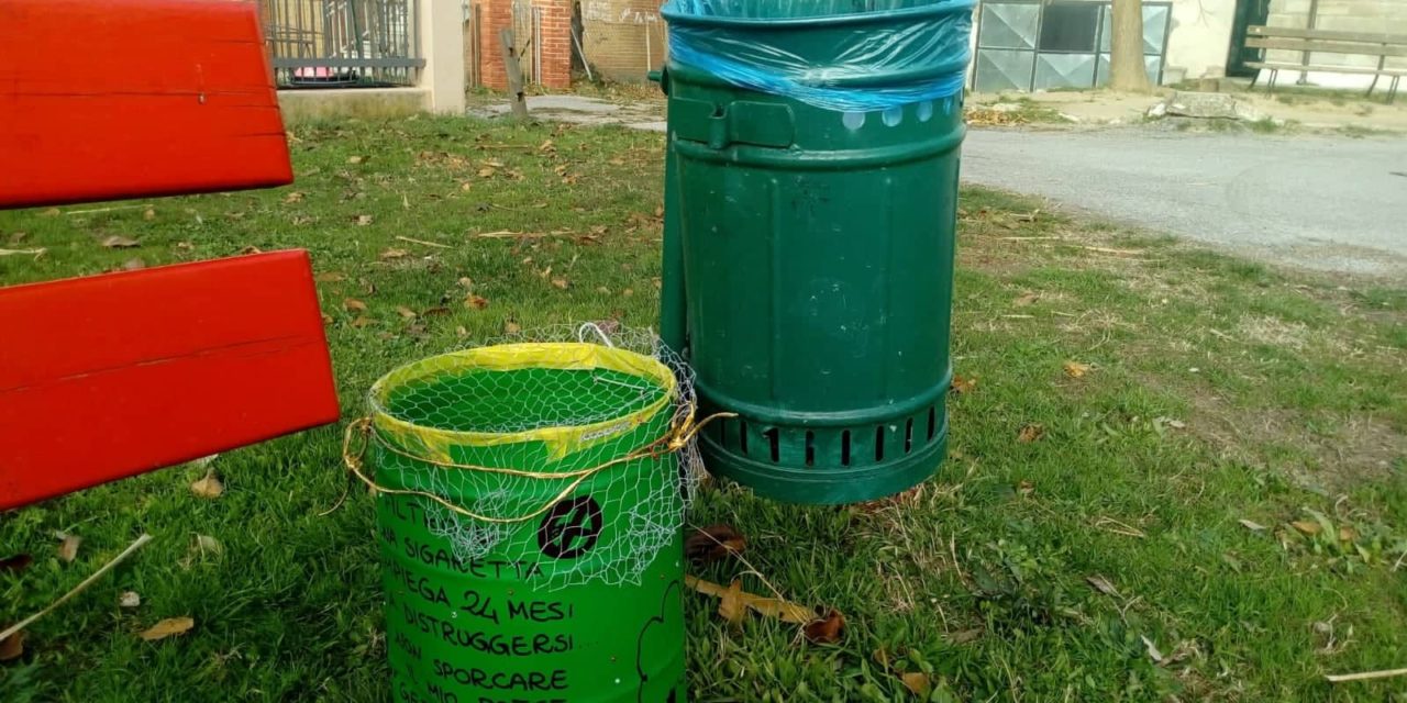 I CESTINI PER GETTARVI LE CICCHE (ANZICHÉ IN TERRA) REALIZZATI DAI BIMBI DELLA SCUOLA DI GUASTICCE