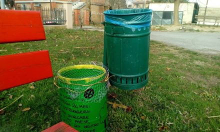 I CESTINI PER GETTARVI LE CICCHE (ANZICHÉ IN TERRA) REALIZZATI DAI BIMBI DELLA SCUOLA DI GUASTICCE