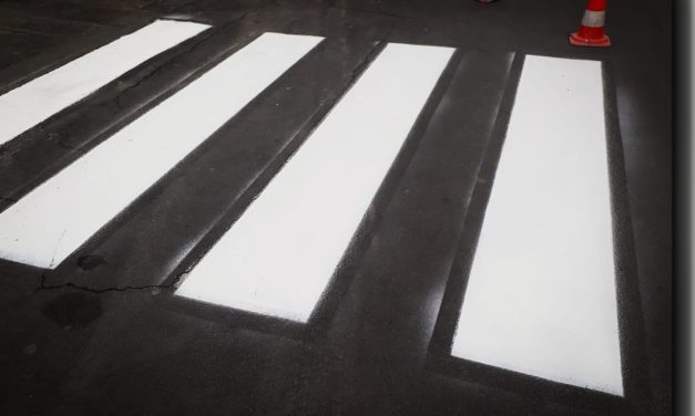 IN ATTO IL RIFACIMENTO DELLA SEGNALETICA ORIZZONTALE