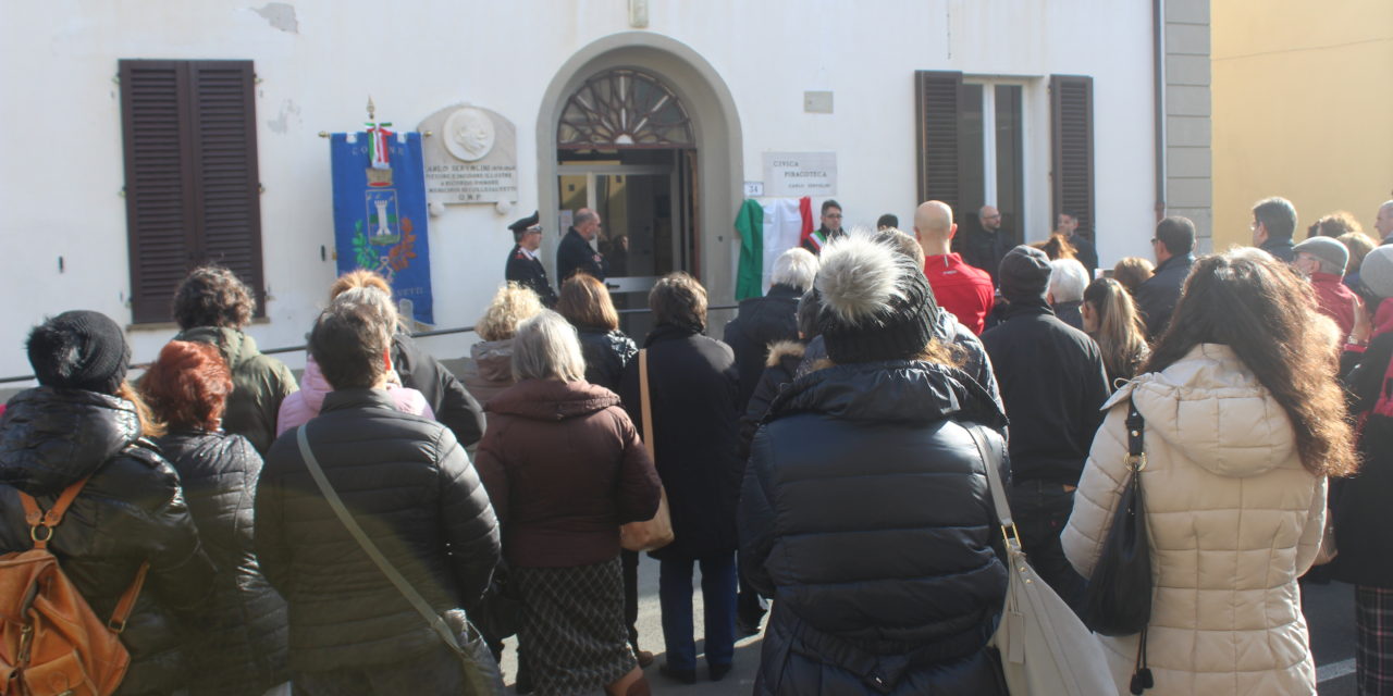 GRANDE PARTECIPAZIONE E COMMOZIONE PER L’INTITOLAZIONE DELLA BIBLIOTECA COMUNALE A CHIARA CATALDI