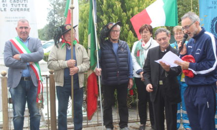 25 APRILE: CERIMONIA AL MONUMENTO AI CADUTI DI VICARELLO CON DEPOSIZIONE DELLA CORONA D’ALLORO