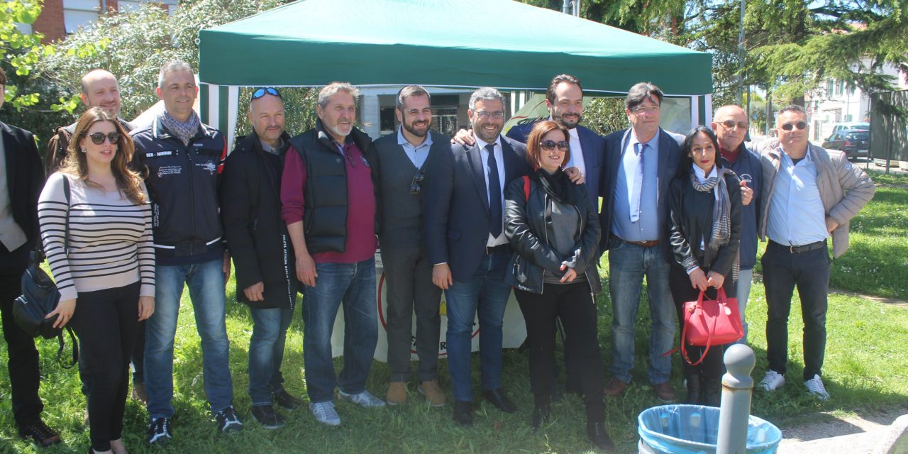 IL VICEPRESIDENTE DEL PARLAMENTO EUROPEO A GUASTICCE A SOSTEGNO DEL CANDIDATO CINQUE STELLE DANIELE ROSSI