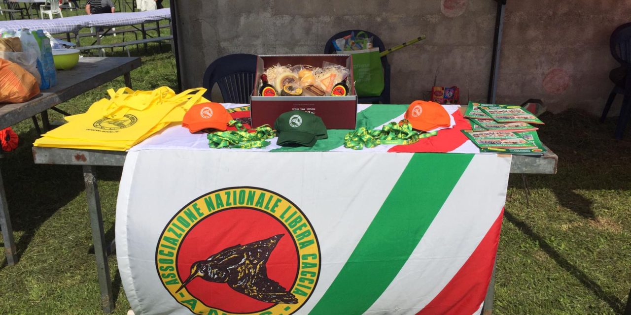 A VICARELLO IL 1° MAGGIO SI È FESTEGGIATO CON UNA “GRIGLIATONA AL CAMPO”