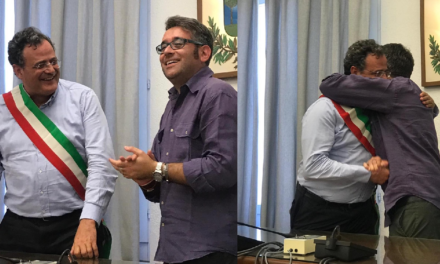 PASSAGGIO DI CONSEGNE FRA IL SINDACO USCENTE BACCI ED IL SUCCESSORE NEOELETTO ANTOLINI