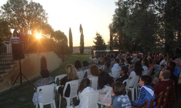A GUASTICCE PER GODERSI LE PRIME LUCI DELL’ALBA CULLATI DALLA MUSICA. IN TANTI ALL’ALBA CLARA IN COLLINA