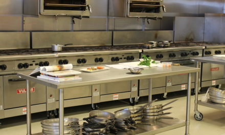 IL COMUNE METTE IN VENDITA LE ATTREZZATURE DEGLI EX CENTRI COTTURA DI STAGNO E VICARELLO