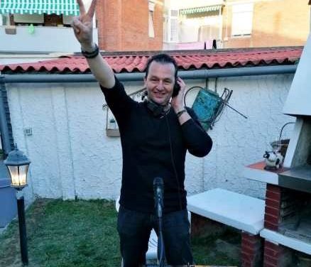 ECCO COME MICHELE CASTELLANI HA RALLEGRATO LA GENTE DURANTE I TEMPI DURI DEL COVID