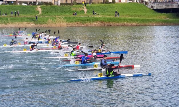 IL CANOA CLUB STAGNO GIOCA DA VINCITORE NELLE ACQUE DELL’ARNO