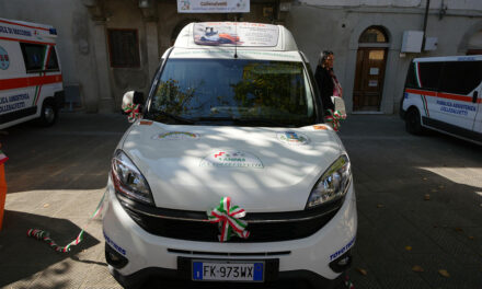 LA PUBBLICA ASSISTENZA DI COLLESALVETTI AVRÀ UN NUOVO MEZZO GRAZIE AGLI SPONSOR