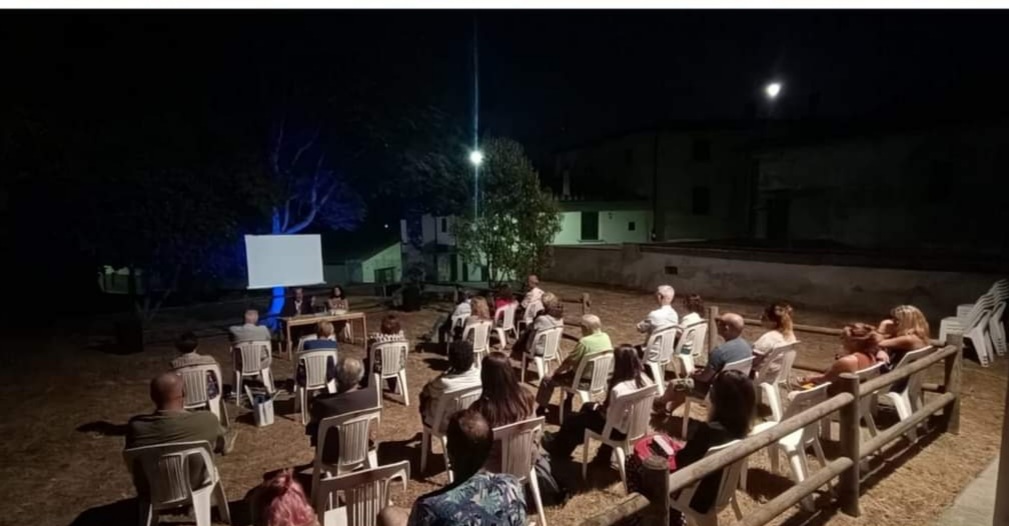 NEL GIARDINO DELLA BIBLIOTECA DI COLLESALVETTI SARÀ PROIETTATO “HOLLYWOOD ENDING” DI WOODY ALLEN