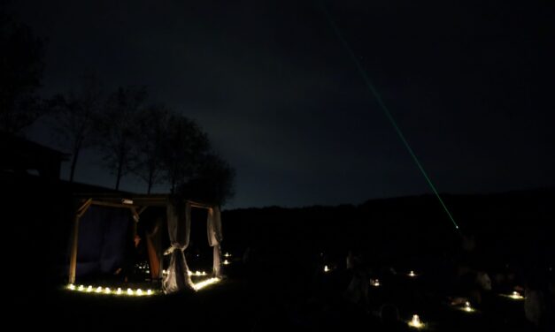 A GUASTICCE PER AMMIRARE LE “STELLE CADENTI SUL LAGO”