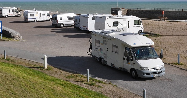 SVILUPPO TOSCANA: CONTRIBUTI PER AREE DI SOSTA PER CAMPER PER COMUNI CON MENO DI 20.000 ABITANTI