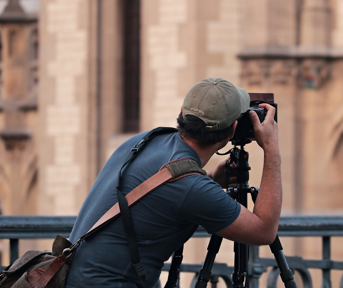 LA STORIA COLLIGIANA RACCONTATA ATTRAVERSO LA FOTOGRAFIA CON CARLO CARMASSI