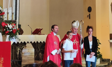 IL VESCOVO A GUASTICCE PER IMPARTIRE IL SACRAMENTO DELLA CRESIMA