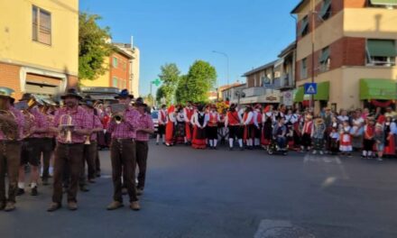 VICARELLO IN FESTA: 25 ANNI CON “IR BARROCCIO FIORITO” TRA MUSICA E TRADIZIONI