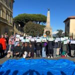 COLLESALVETTI CELEBRA IL CENTENARIO DEL MONUMENTO AI CADUTI: «LA MEMORIA È UN PONTE PER LA PACE»
